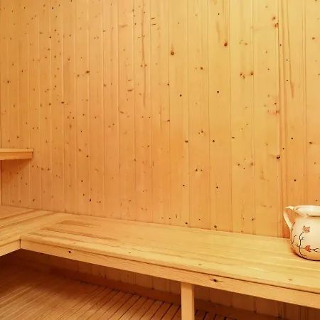 Five-Bedroom Holiday home in Blåvand 20